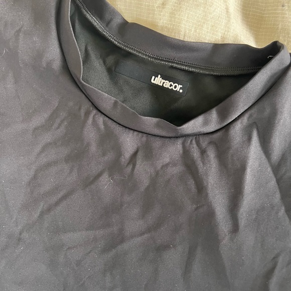 Ultracor Cropped Shirt - Picture 3 of 4